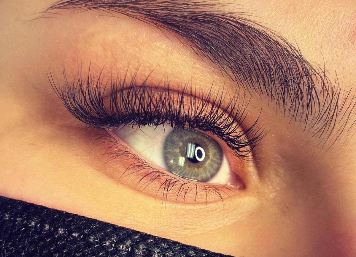 Winter lash care tips for Saskatoon eyelash extensions